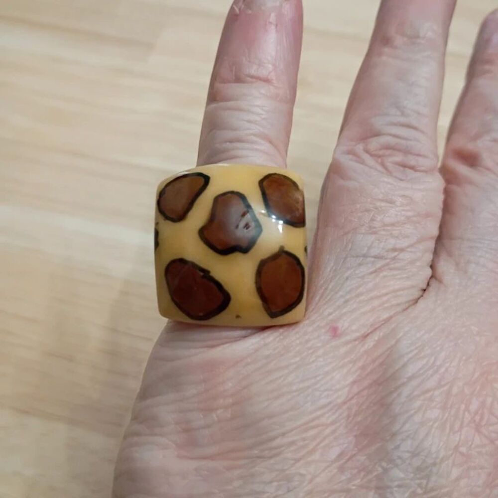 Chunk Square Giraffe Pattern Statement Pinky Ring